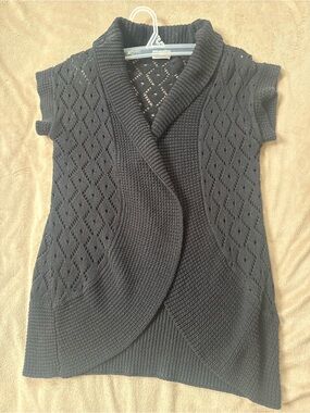 Women’s Black Short-Sleeve Open-Front Knit Cardigan with Shawl Collar